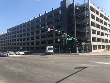 Large employee parking structure on Crenshaw Blvd. (Source: Palmia Observatory)