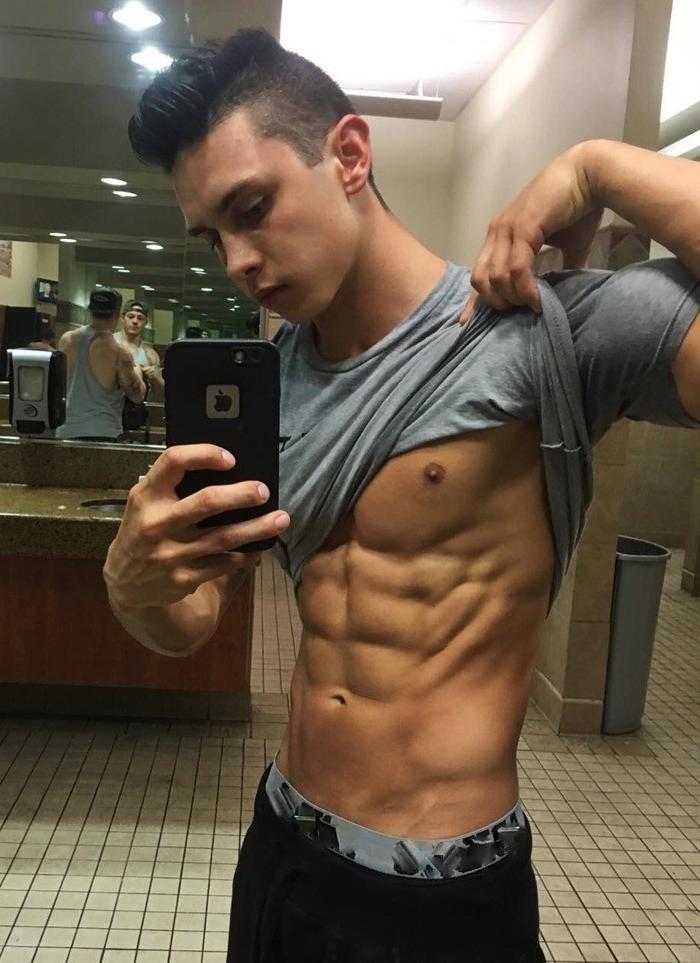 cute-young-teen-college-dude-sixpack-abs-show-off-small-areola-selfie