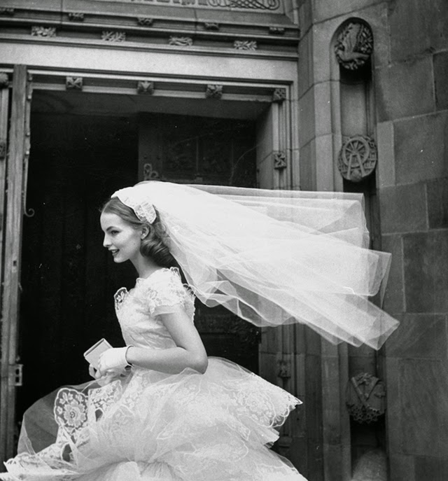 15 Vintage Photos Show Beautiful Bridal Fashion in the 1960s ~ vintage ...