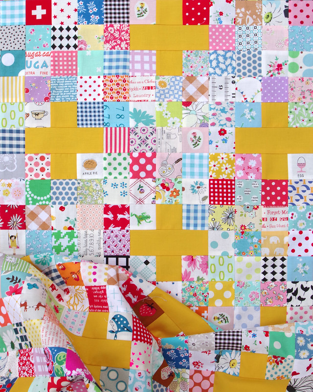 Scrappy Cross Quilt and Tutorial | © Red Pepper Quilts 2020