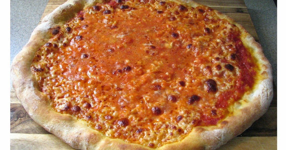 Mia Cucina: Basic Neapolitan Style Pizza