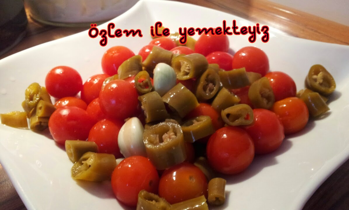 Özlemce Sofra Tursu tarifi ( cherry domates )