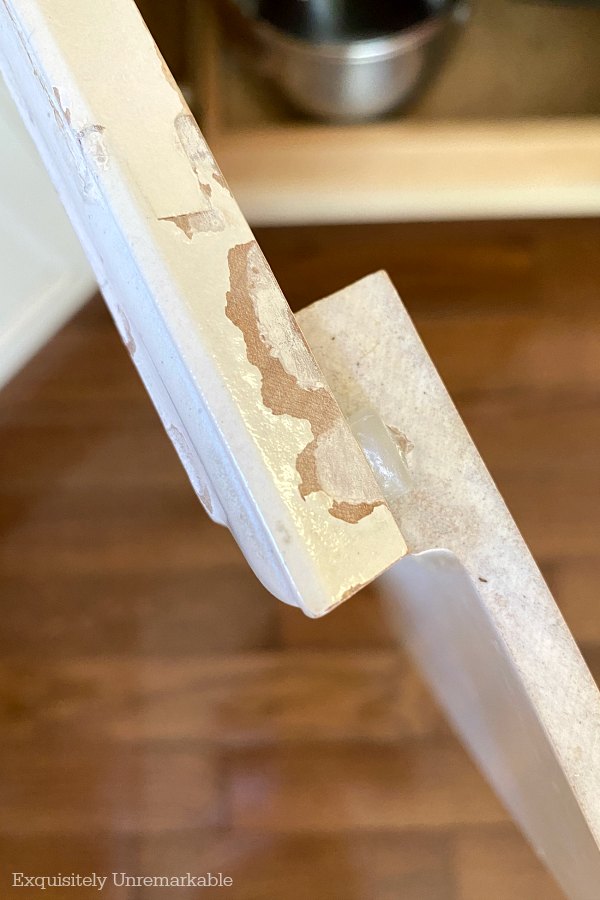 how to fix chipped paint on cabinets