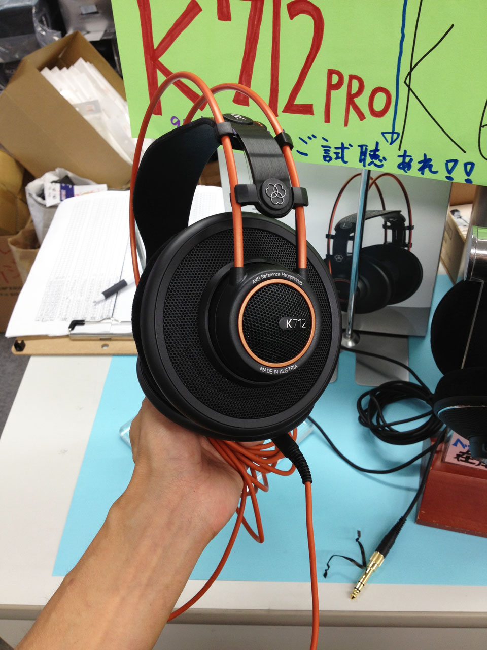 オヤイデ電気のオーディオみじんこブログ: AKGの新型ヘッドホンK712PRO試聴しました！