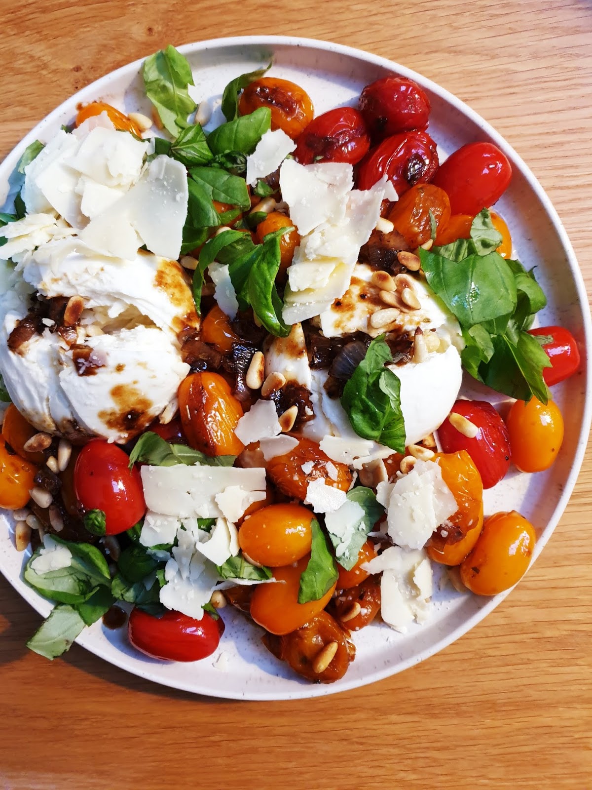 Eerst Koken Mozzarella met warme tomatensalade