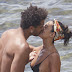 Rita Pereira de férias na praia