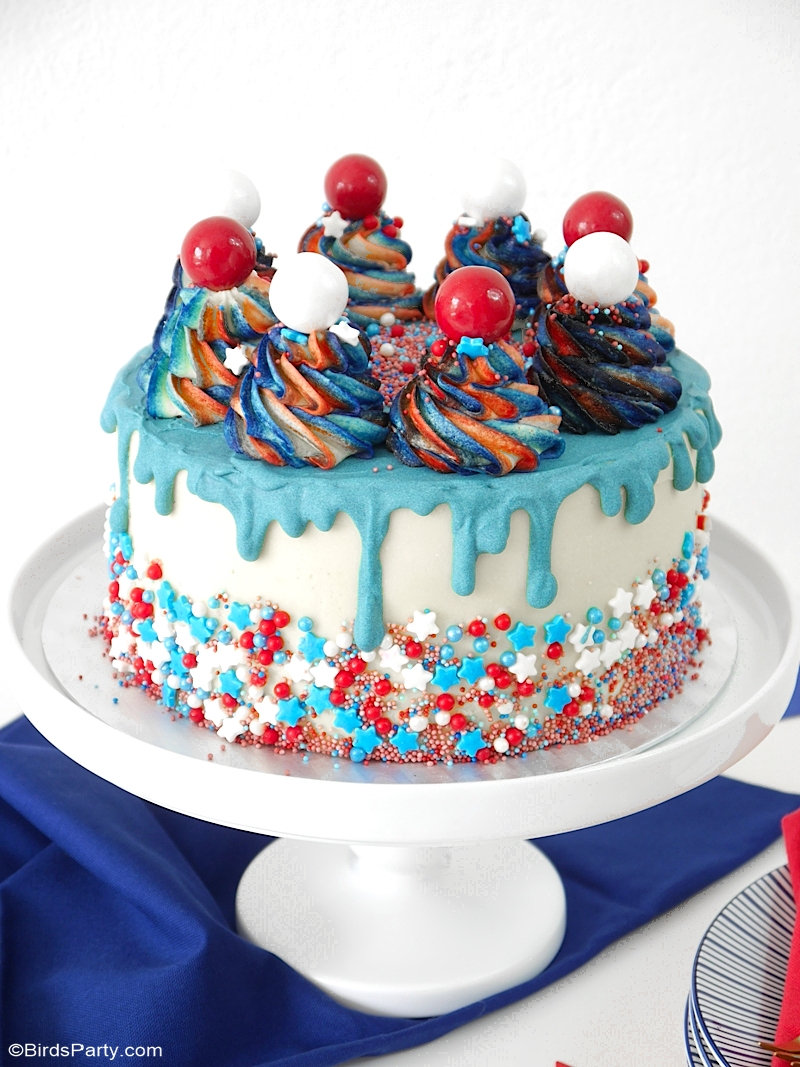 Red, White and Blue 4th of July Layer Cake - Party Ideas | Party