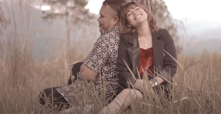 Lirik Lagu Karo Ula Sirang Eso Pandia Ft Gitarena Br Ginting Teks Karo