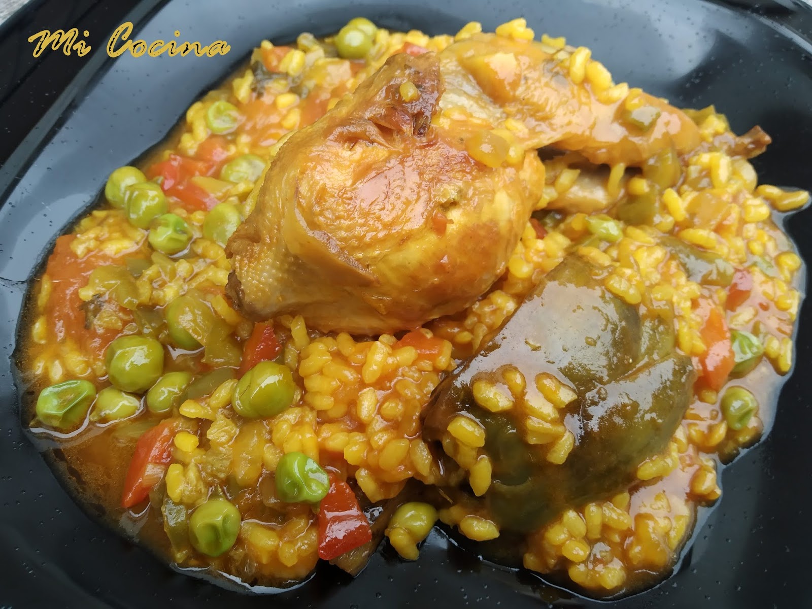 CAZUELA DE ARROZ MELOSO CON CODORNICES, ALCACHOFAS Y CHICHAROS