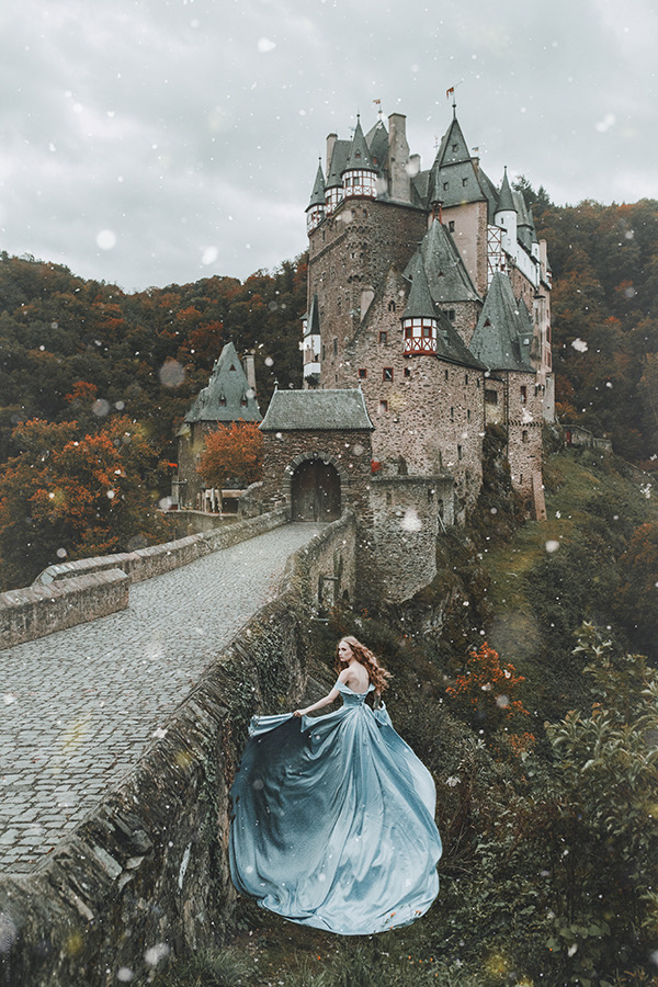 “The Blue Princess of the Eltz Castle” – Photoshoot