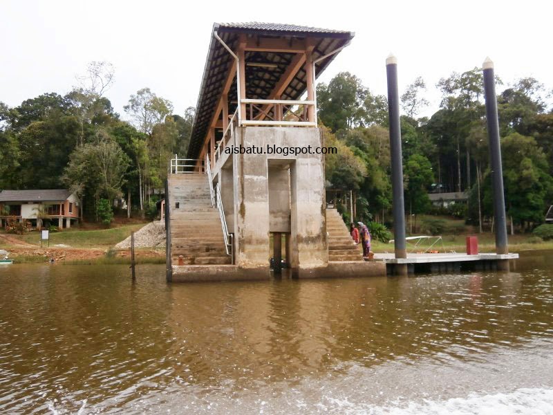 SUMPAHAN TOK KADOK: " SUMPAHAN " LAGENDA TASIK CHINI.