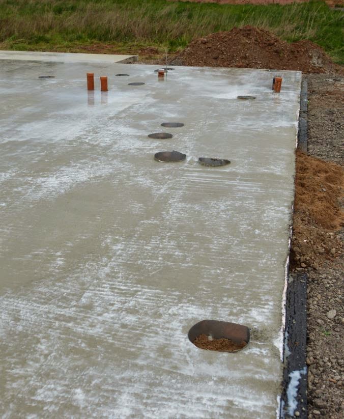 BV Ludwigs Kiefernallee: Bodenplatte(n)