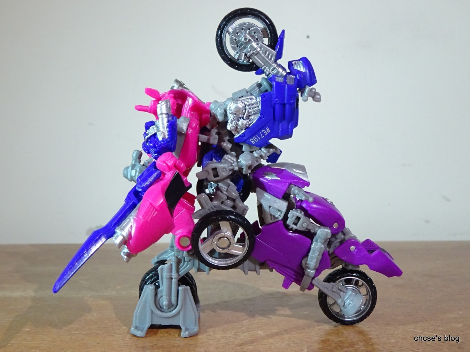 ChCse's blog Toy Review Transformers Generations Studio Series