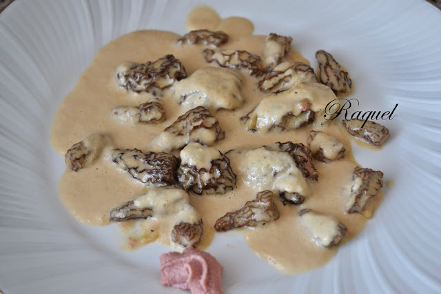 Colmenillas Rellenas De Foie Al Cava
