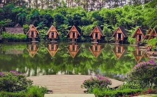 Tempat Wisata Alam di Bandung murah meriah Dusun Bambu Leisure Park