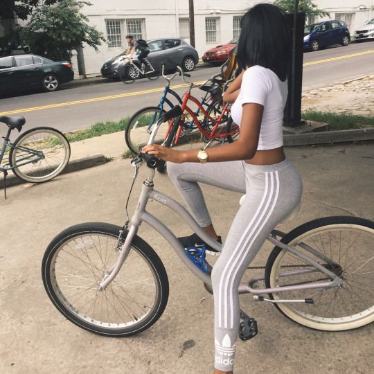 Bike trainer for beach cruiser sale