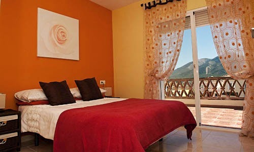 38 SMALL ORANGE THEMED BEDROOM DESIGNS Interior Design 38 SMALL ORANGE THEMED BEDROOM DESIGNS Interior Design