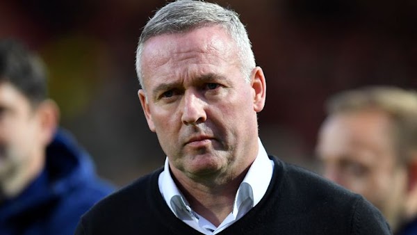 Oficial: Ipswich Town, renueva el técnico Lambert hasta 2025