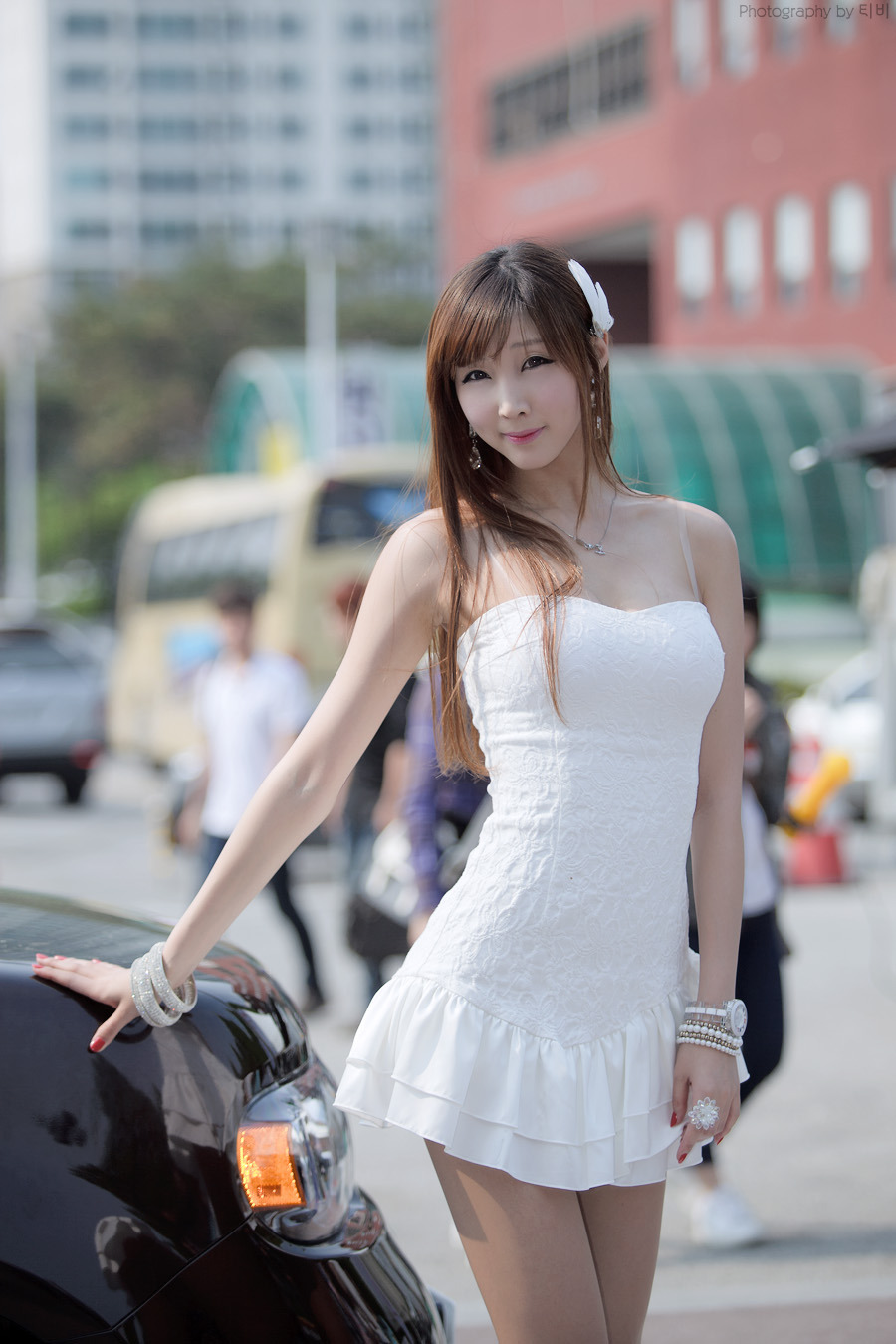 Cute Asian Girl Lee Yoo Eun For Nissan Cube