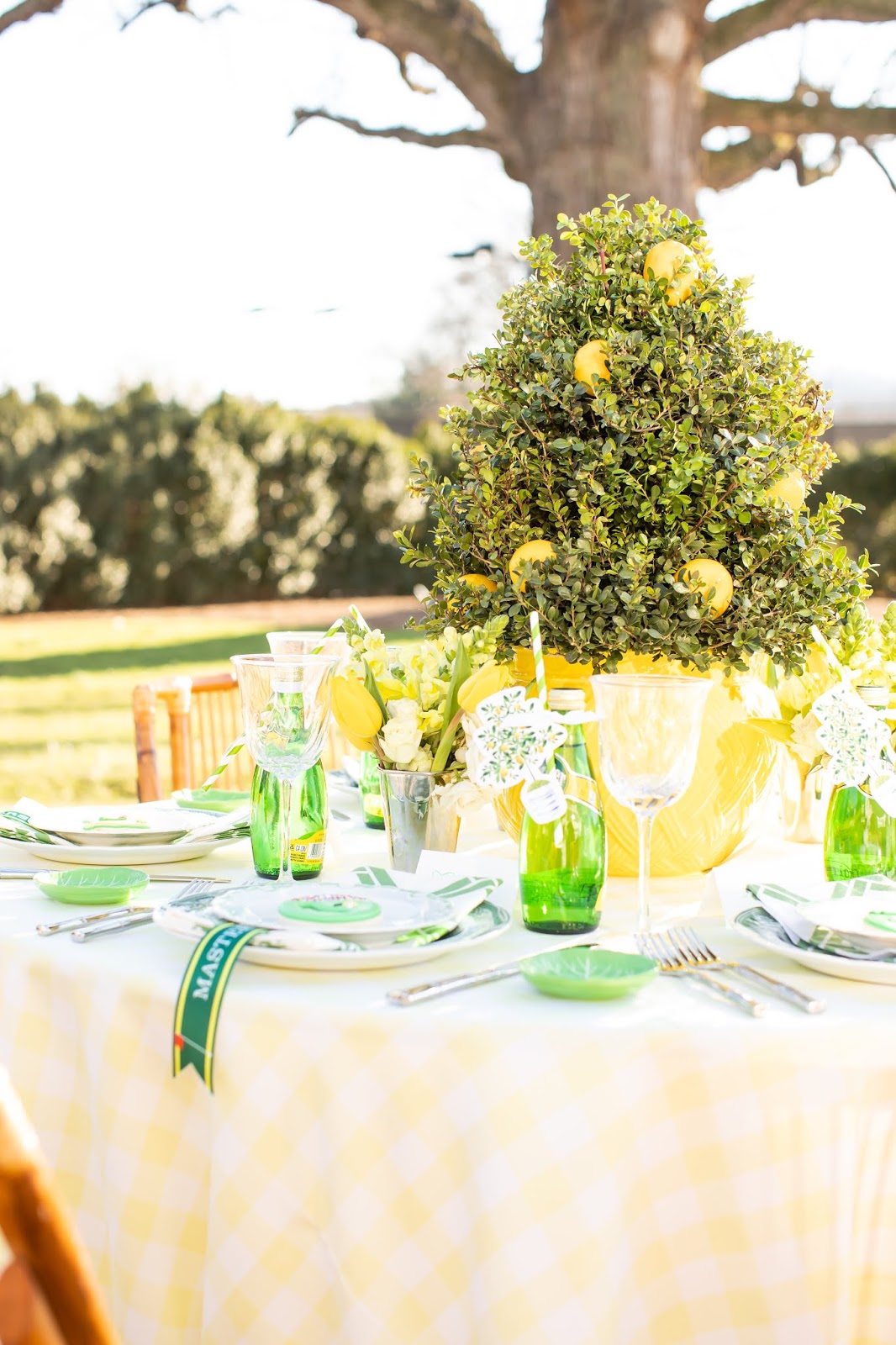 the pink clutch Masters Table To Easter Table