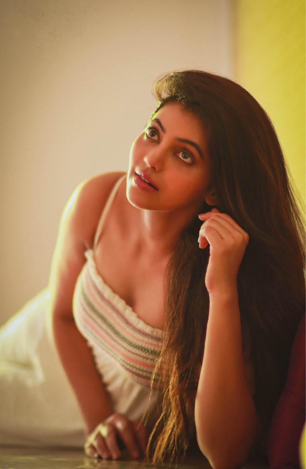 Flawless Beauty Actress Athulya Ravi