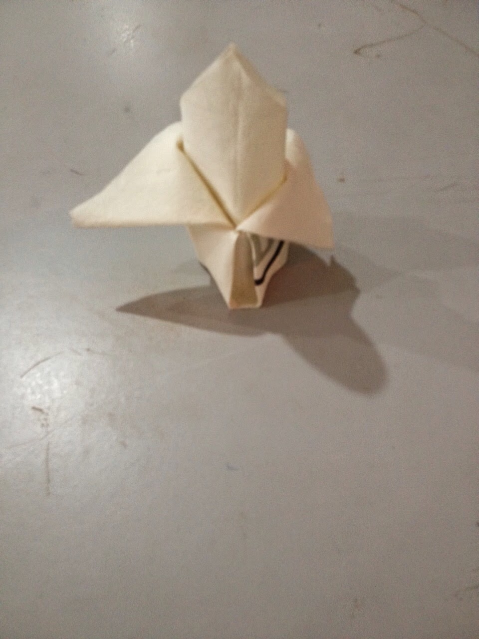 OneOhOne FnB Banana Napkin folding