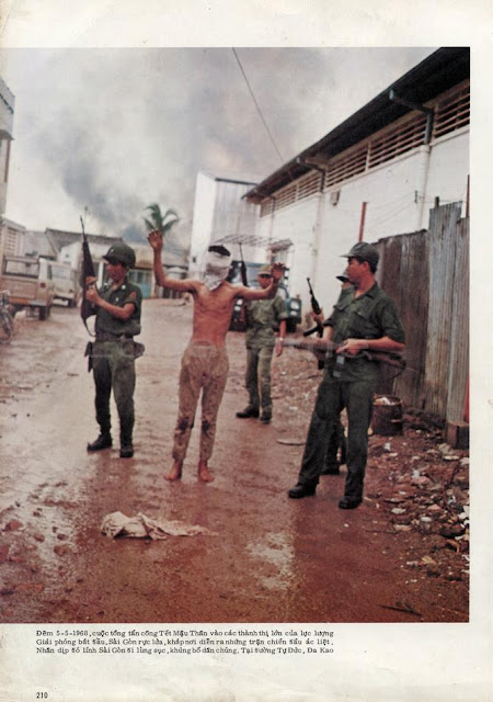ARVN soldiers Vietcong prisoner Tet Offensive Dakao May 1968