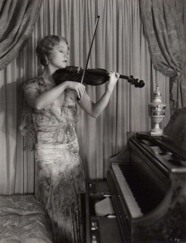 Sweet Girl of Hollywood’s Silent Era: 40 Fabulous Photos of Betty ...