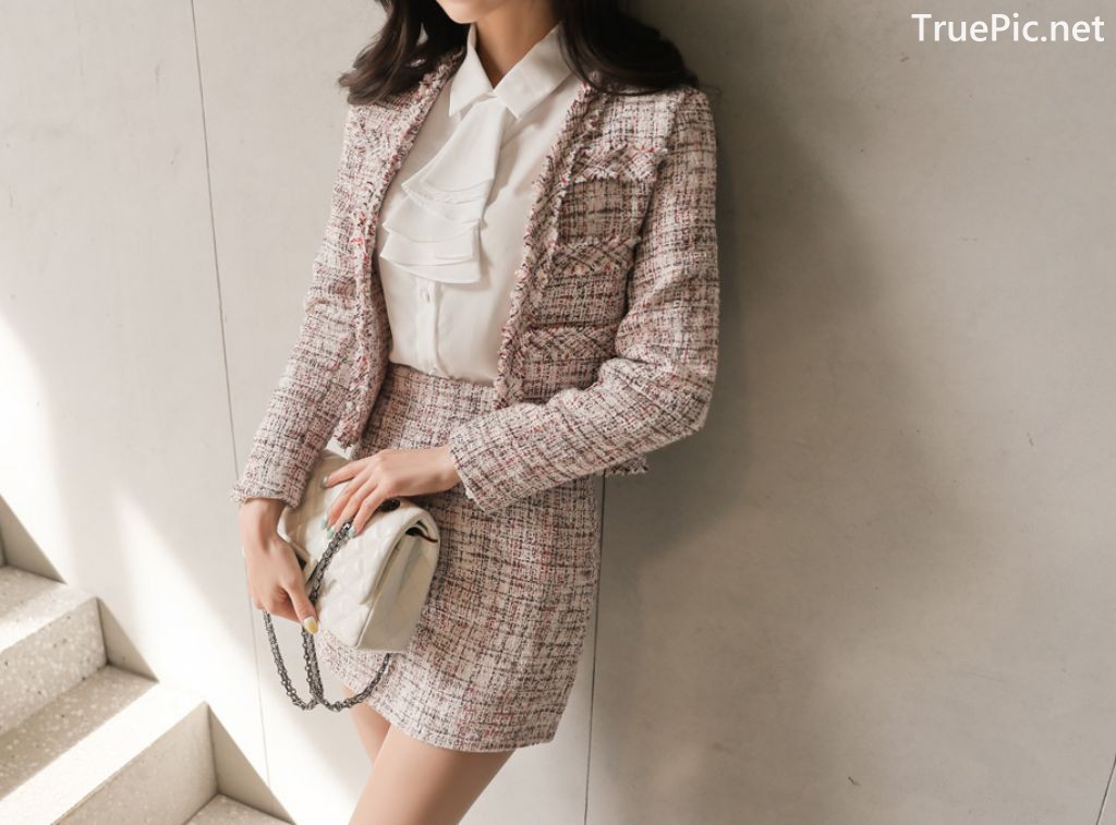 Image-Hot-Korean-Fashion-Model-Son-Yoon-Joo-She-So-Lovely-With-Miniskirt-TruePic.net- Picture-21