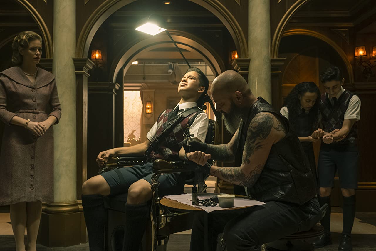 DVD & Bluray THE UMBRELLA ACADEMY Season 1 The Entertainment Factor