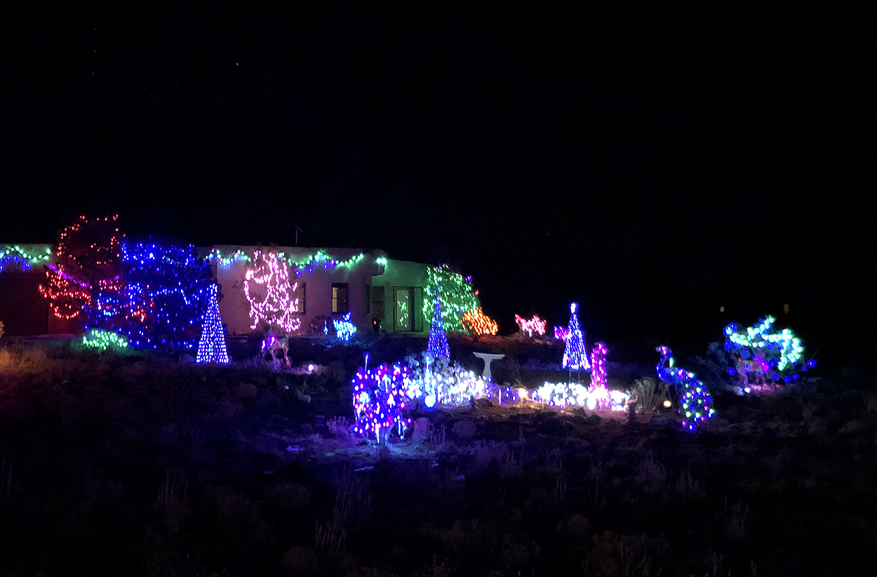 forms traced by light: lights up the street