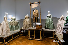 18th century dresses in Gemeentemuseum Den Haag