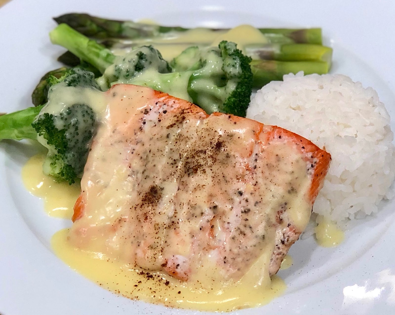 GREAT EATS HAWAII SALMON WITH HOLLANDAISE SAUCE