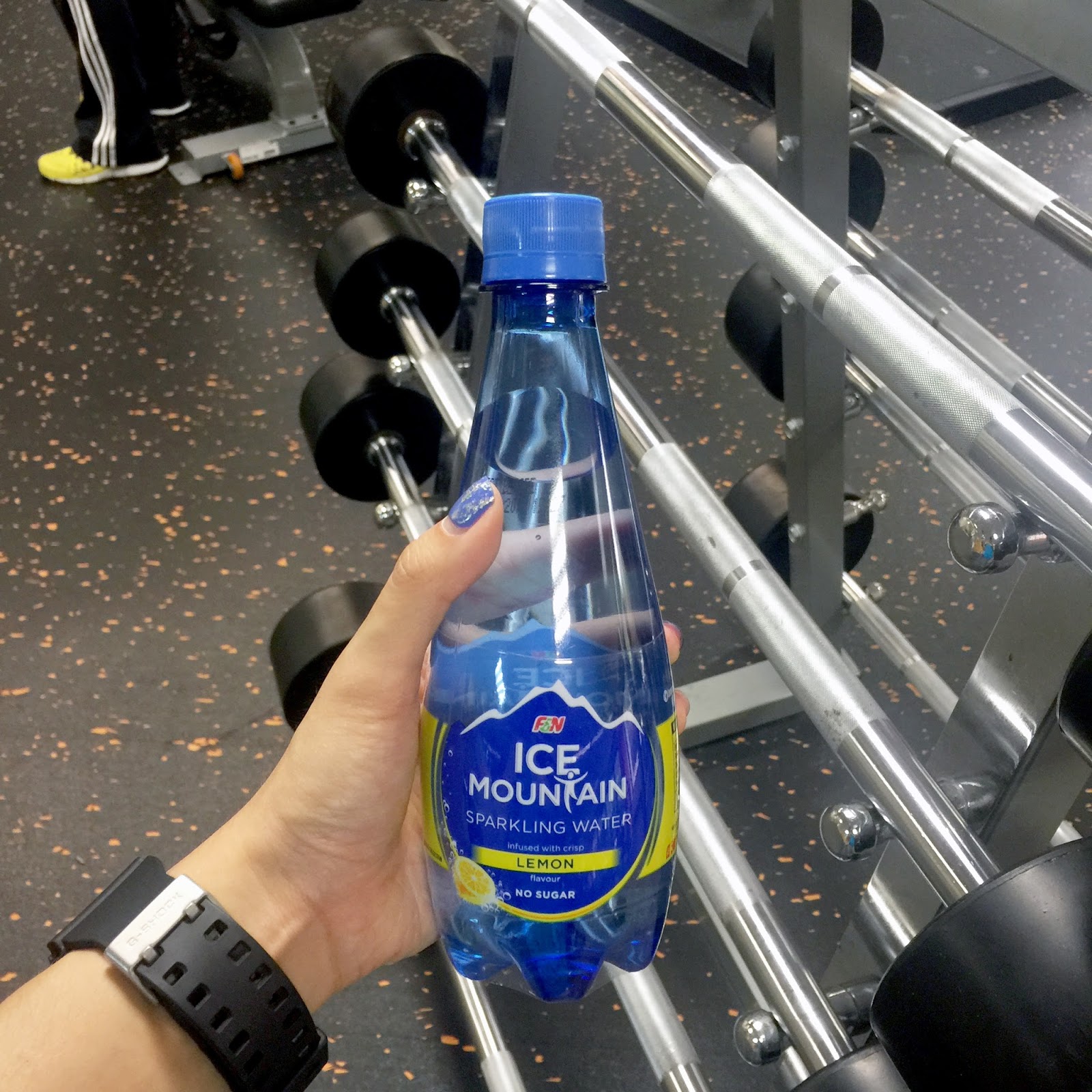 Love life, live healthy Health & Water Talk ICE MOUNTAIN Sparking Water