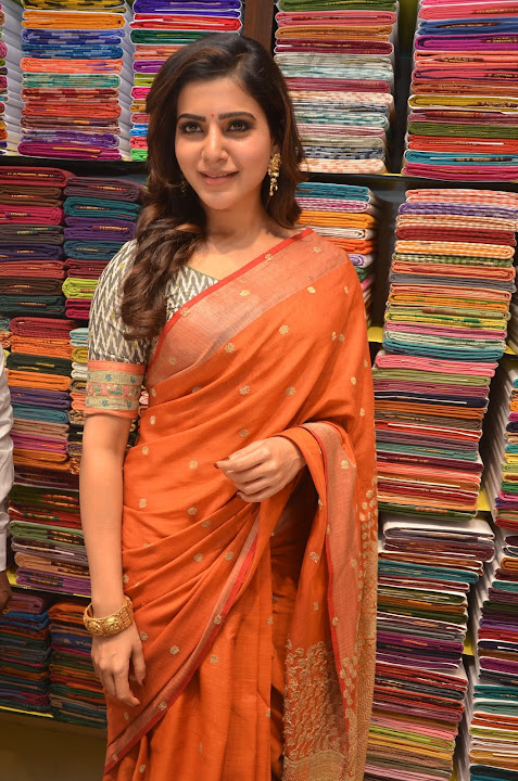 Samantha stills at South India Shopping mall launch