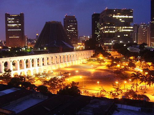 Poesia & Música:  LAPA DE HOJE