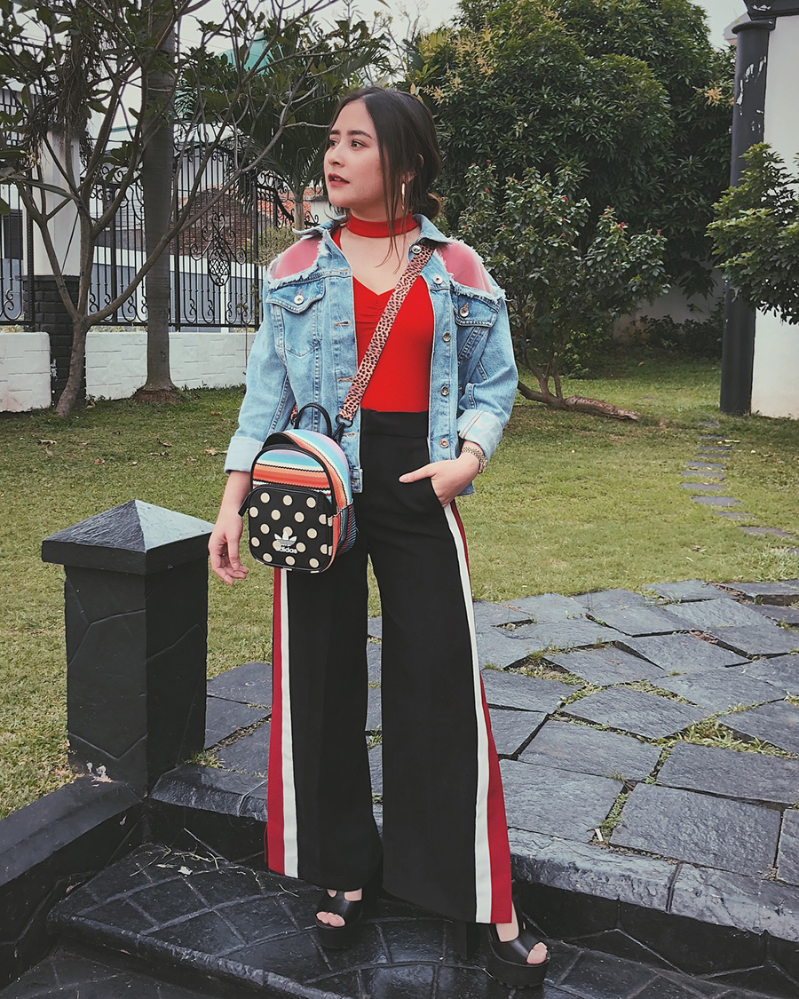 Prilly Latuconsina cantik dan manis