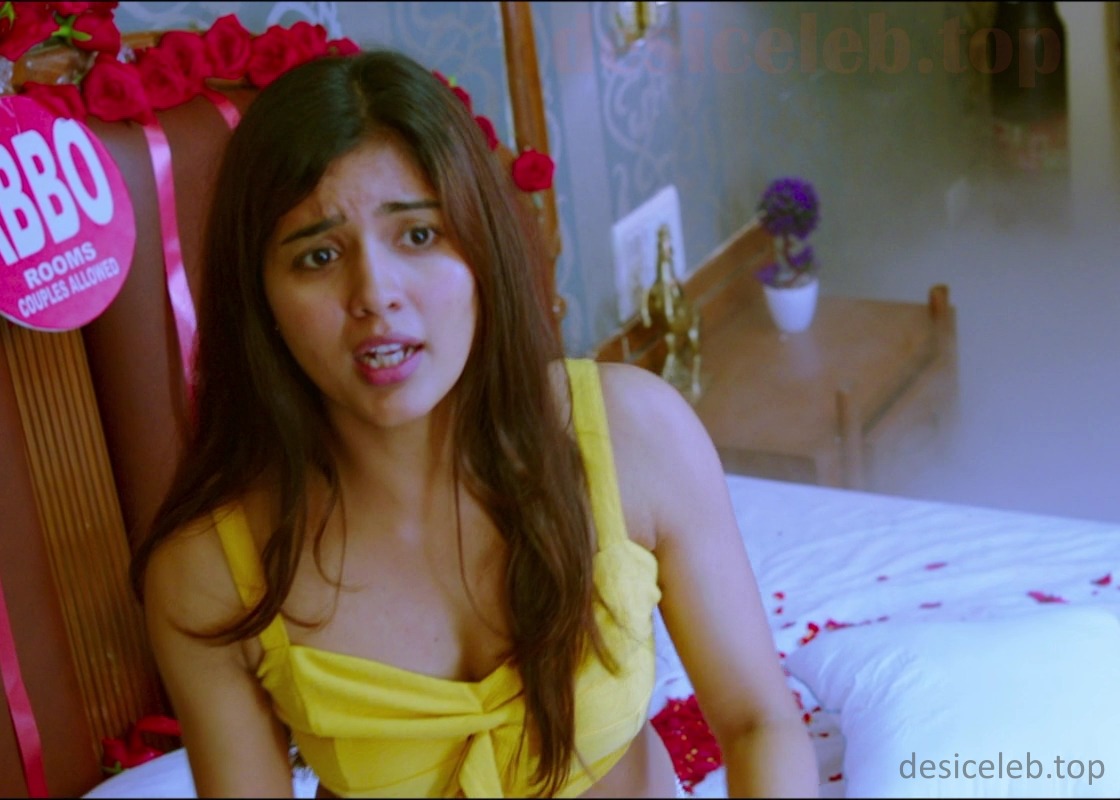 Amritha Aiyer Hot Scene in 30 Rojullo Preminchadam Ela , Amritha Aiyer panty, Amritha Aiyer cleavage boobs, Amritha Aiyer navel, Amritha Aiyer sex