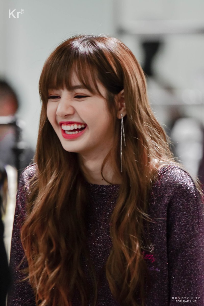 Most Beautiful Smile In KPop? | Daily K Pop News