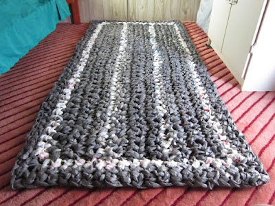 free crochet pattern, plarn, plastic yarn, rug, mat, crochet