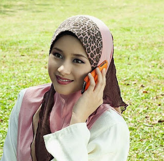 Cerpen Cinta Romantis Sosok Wanita yang Menentramkan Mencintai istri orang