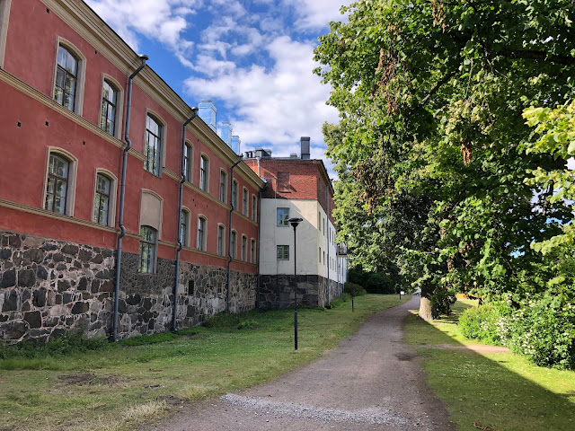 Suomenlinnan rakennuksia Suomenlinnan rakennuksia