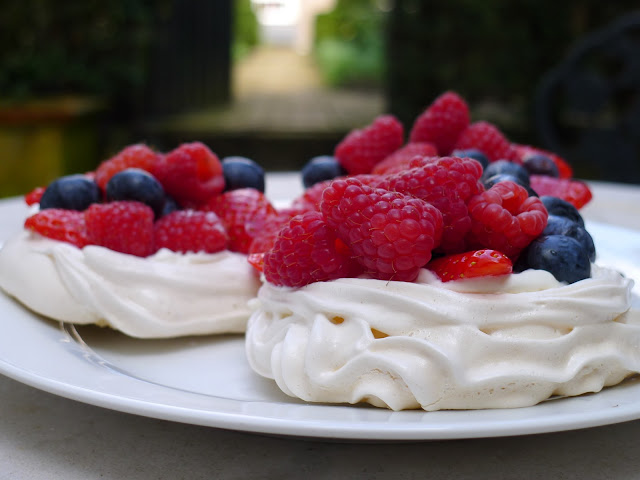 Berry Meringue Pavlova