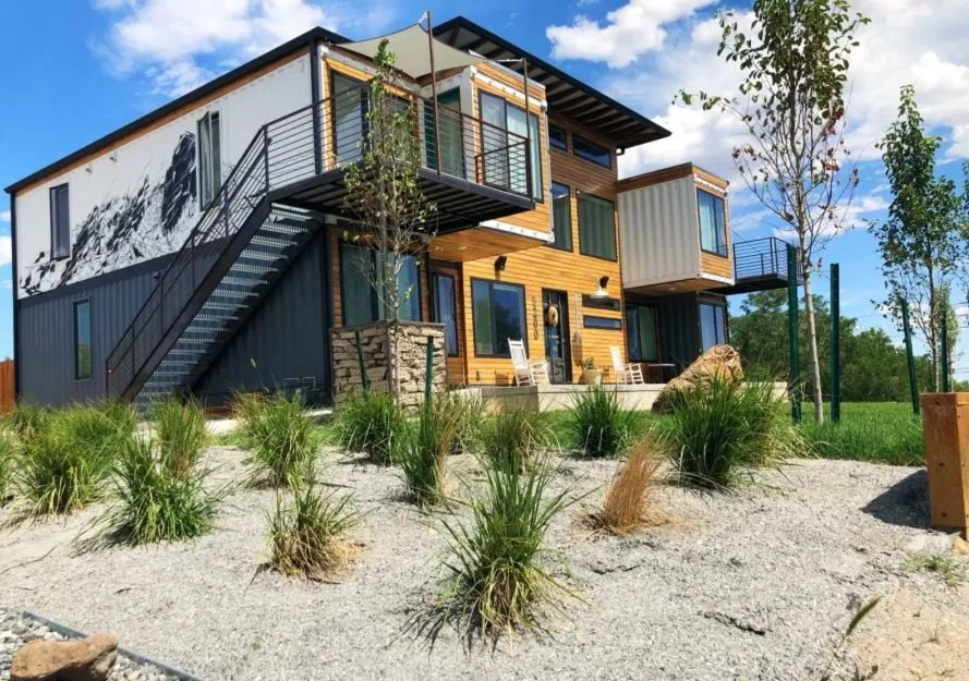 Shipping Container Homes & Buildings Beautiful 3000 sqft 5 Bedroom