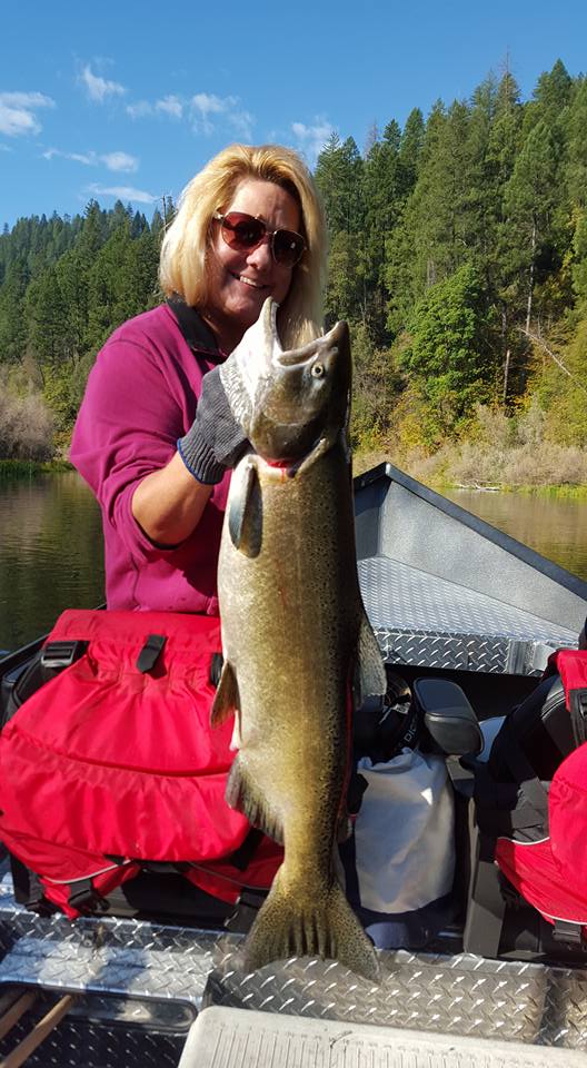 Klamath River Salmon Fishing