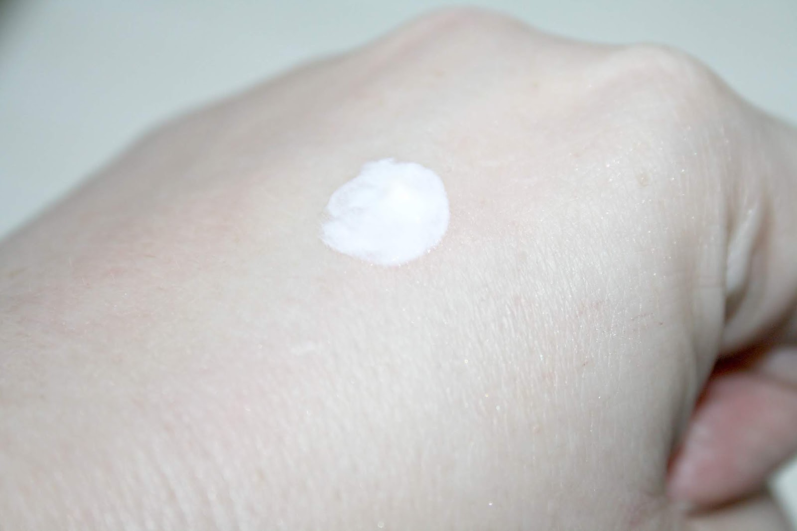 Beautyqueenuk A UK Beauty and Lifestyle Blog Essence Hydrating