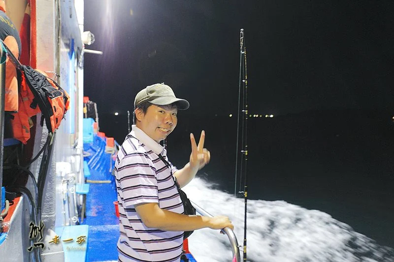 基隆八斗子碧砂漁港|華倫六號娛樂海釣船