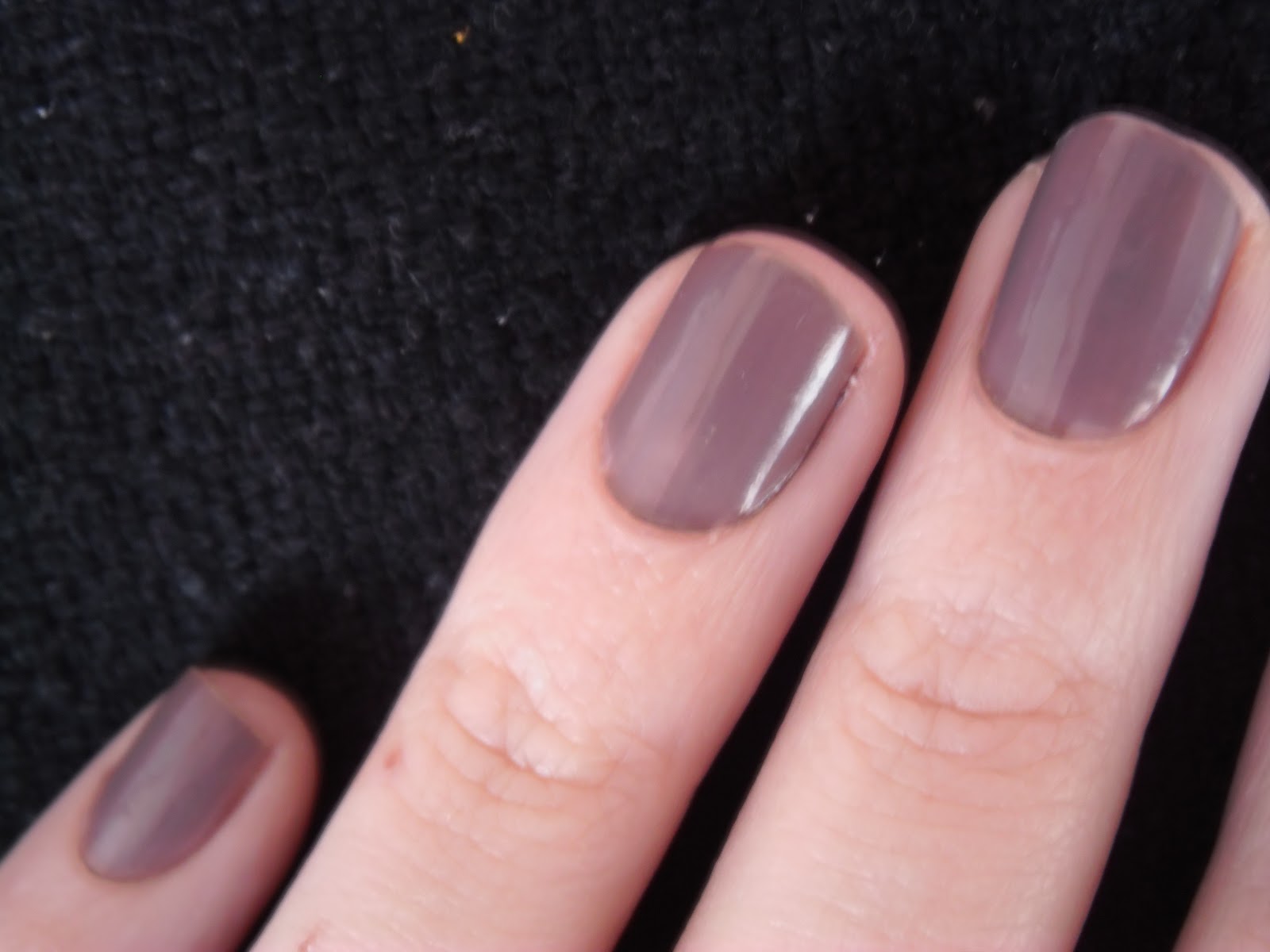 2. 10 Beautiful Taupe and Rose Nail Designs - wide 2