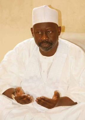 Photos: Gombe State Governor presents brand new cars to traditional rulers