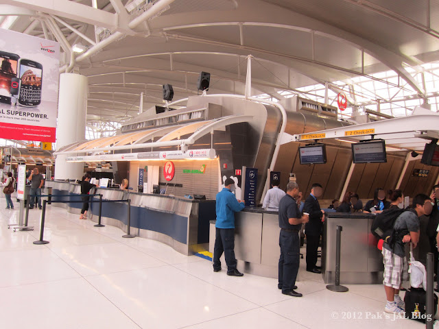 JAL ticketing counter at New York JFK